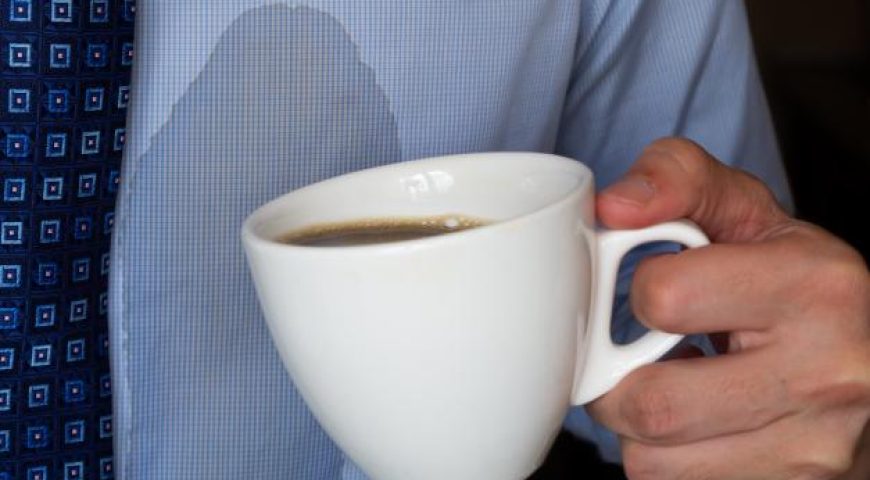 از بین بردن لکه‌ها از روی پارچه